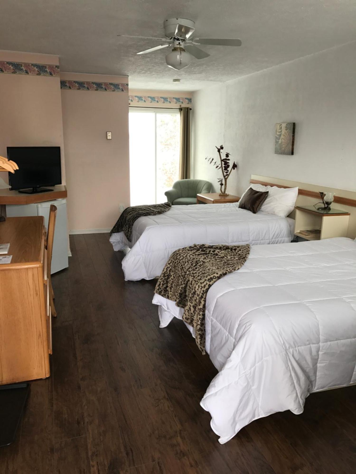 Motel Belle Riviere Сен-Жан-сюр-Ришелье Номер фото