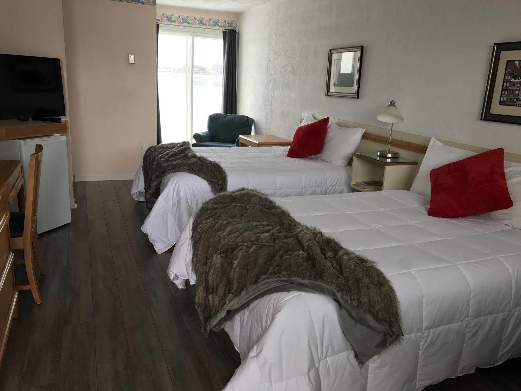 Motel Belle Riviere Сен-Жан-сюр-Ришелье Экстерьер фото